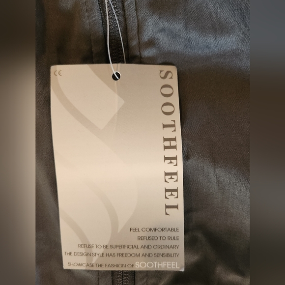 Soothfeel Vest w/ Zipper Pocket Lightweight Softshell Sleeveless Lined | Small - Picture 4 of 11